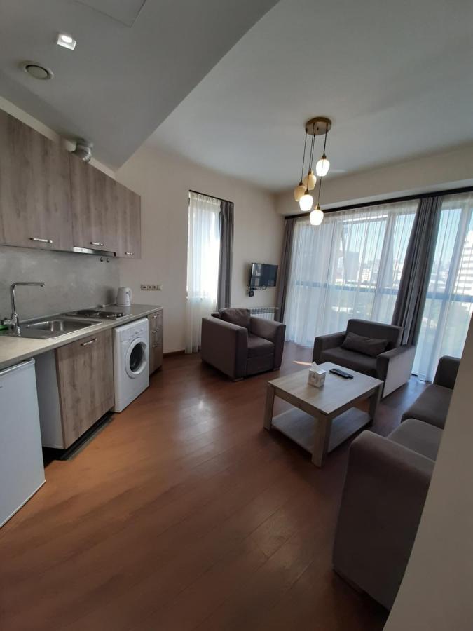 Deluxe Apartment In The City Center 2 Rooms 耶烈万 外观 照片