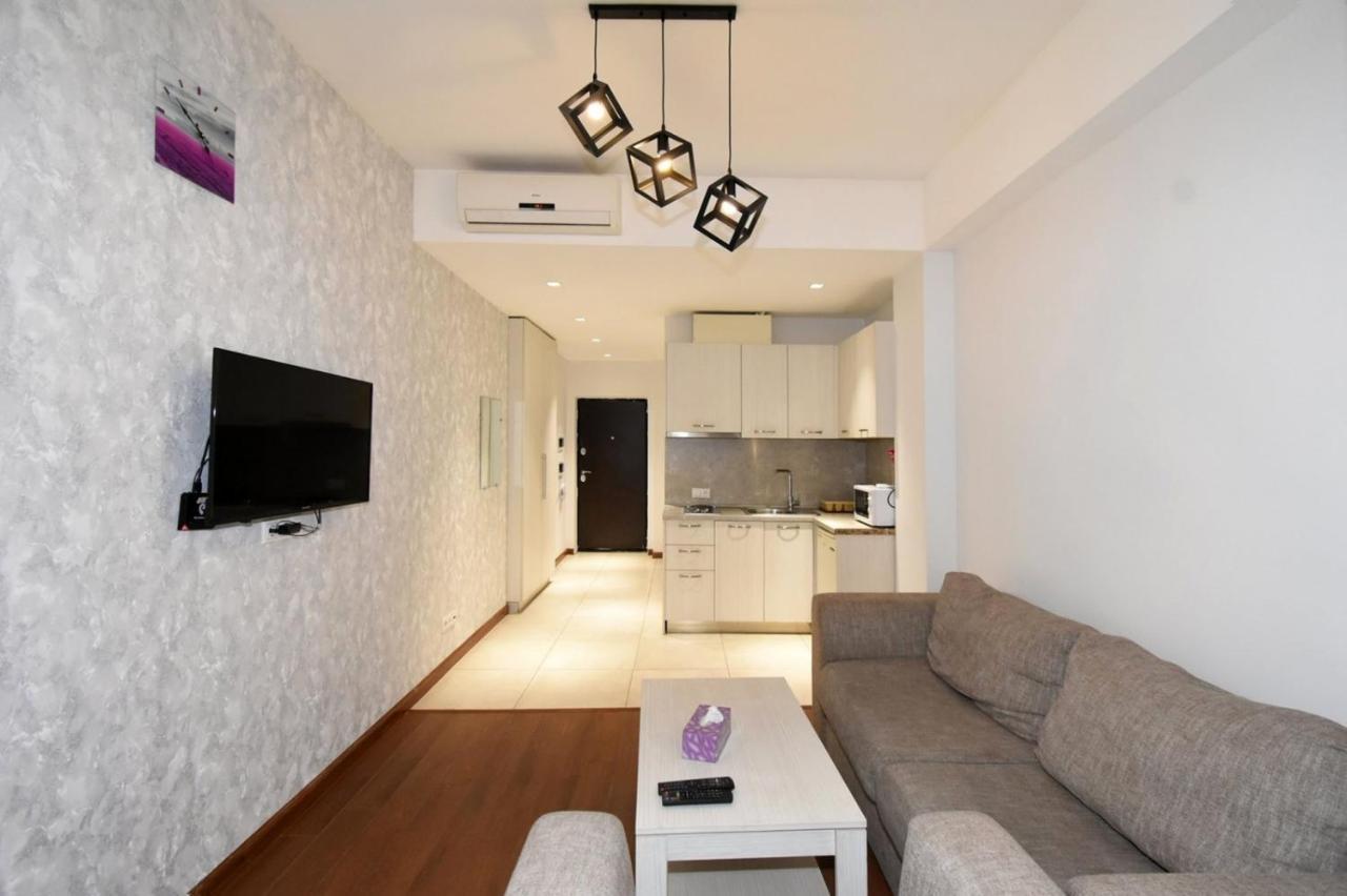 Deluxe Apartment In The City Center 2 Rooms 耶烈万 外观 照片