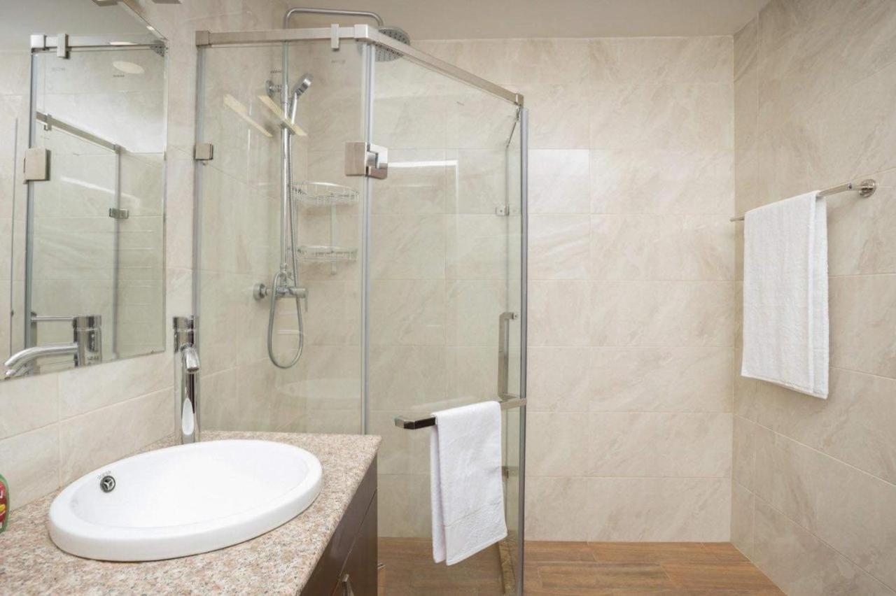 Deluxe Apartment In The City Center 2 Rooms 耶烈万 外观 照片