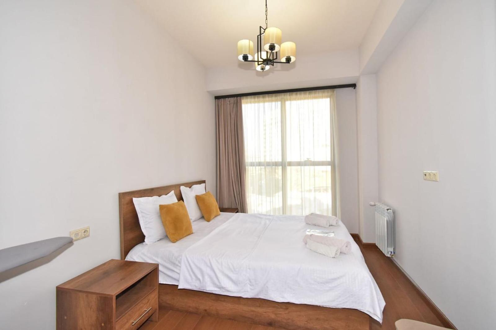 Deluxe Apartment In The City Center 2 Rooms 耶烈万 外观 照片